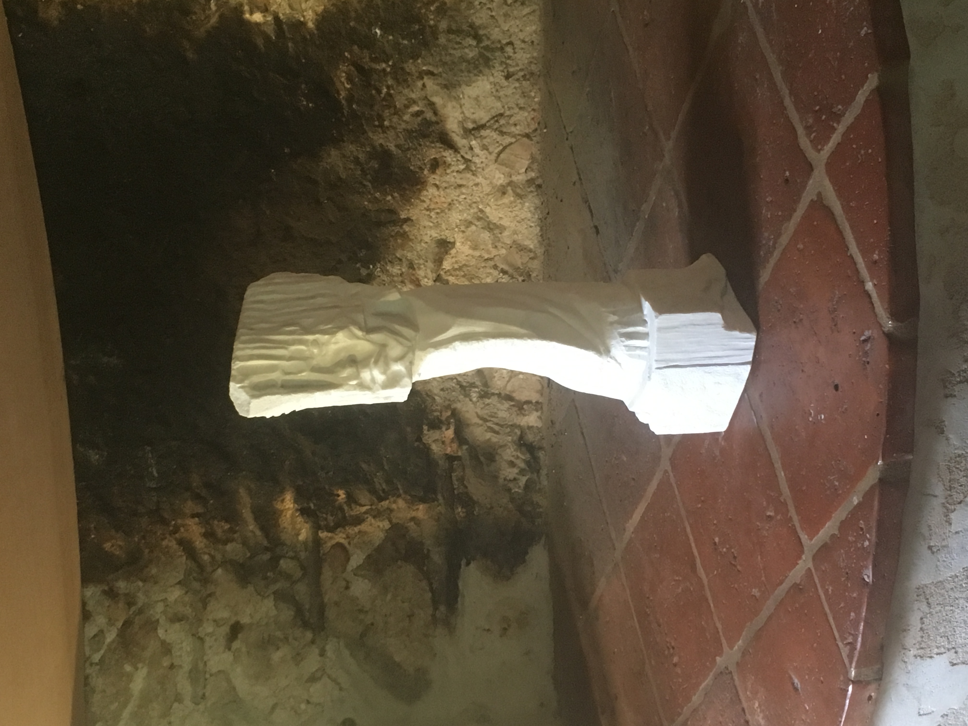 Bruno 1 — Carrara Marble